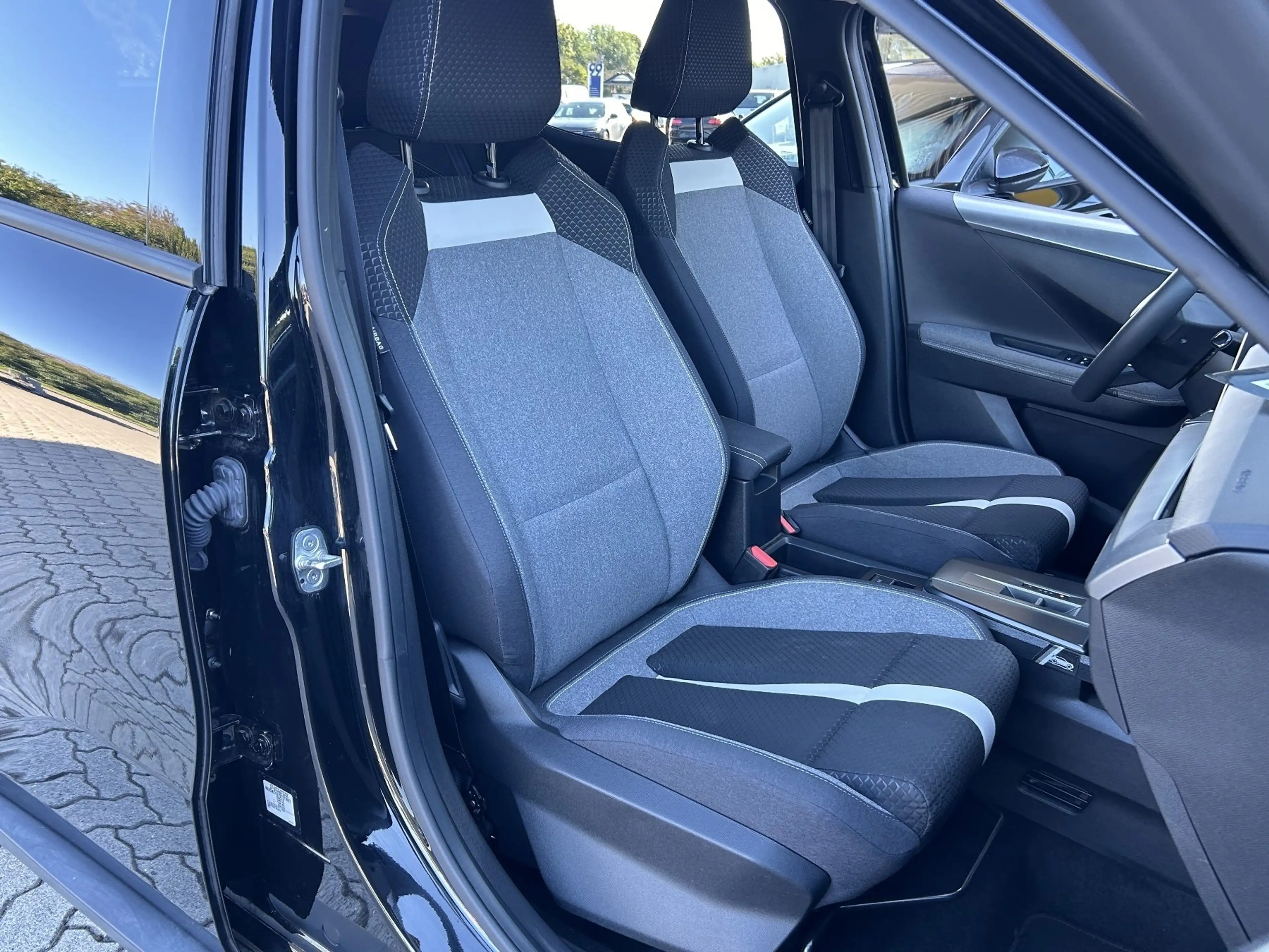 Opel Frontera Electric GS 83 kW Navi Shz PDC Allwetter — photo 15
