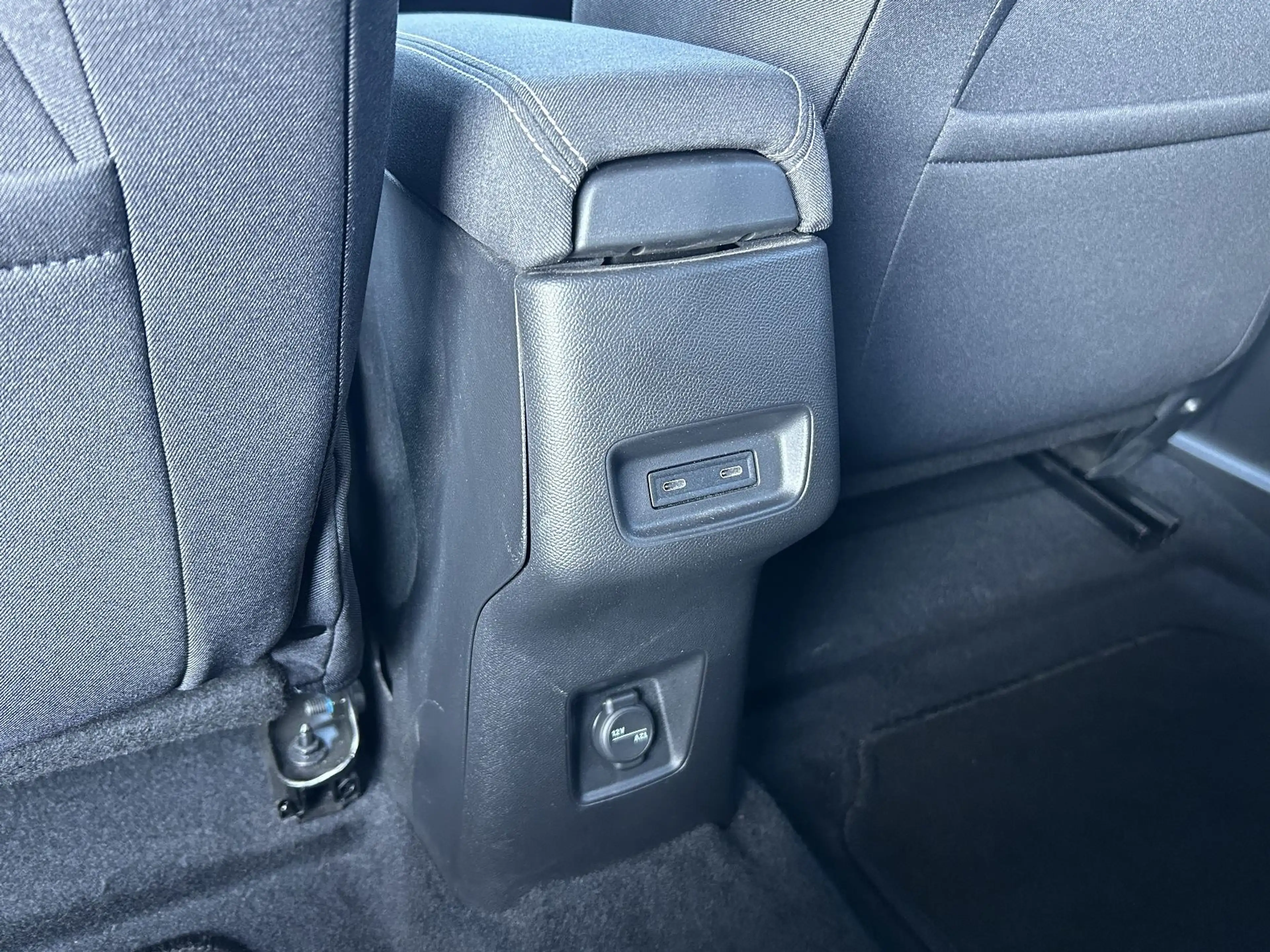 Opel Frontera Electric GS 83 kW Navi Shz PDC Allwetter — photo 12