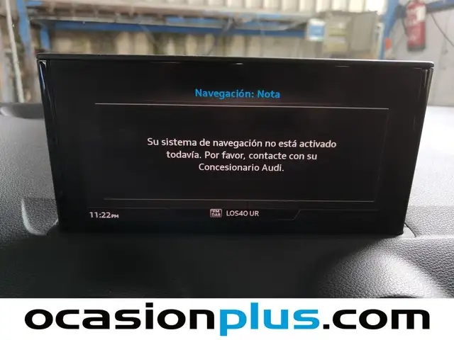 Audi Q2 view 8