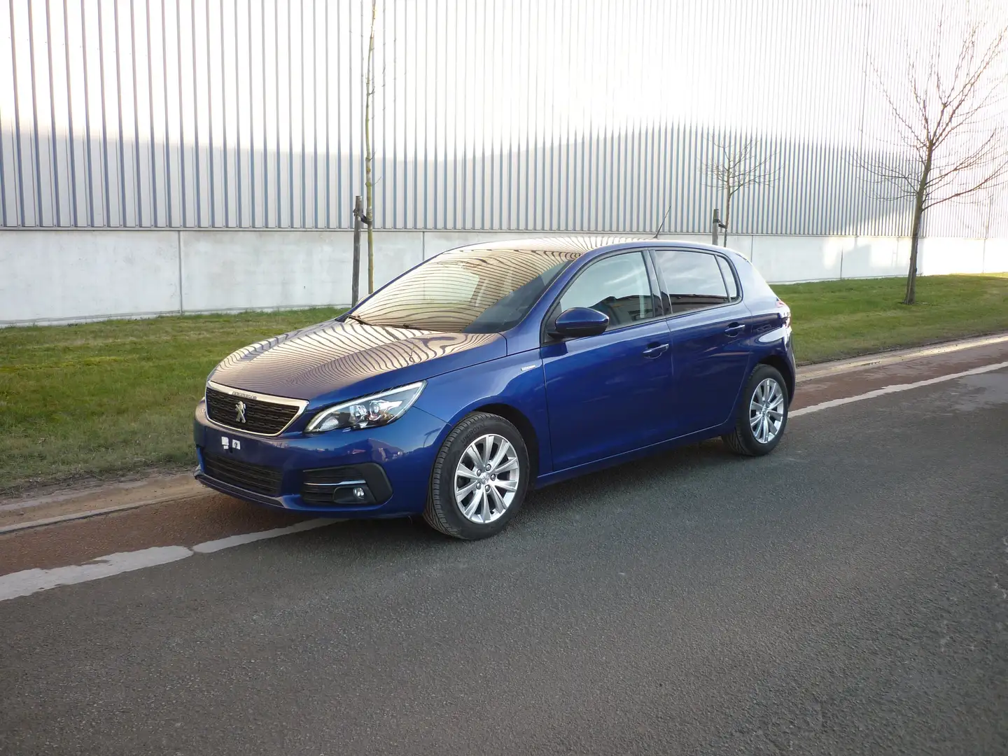 Peugeot 308 1.2i, Camera, Navi Bleu - 1