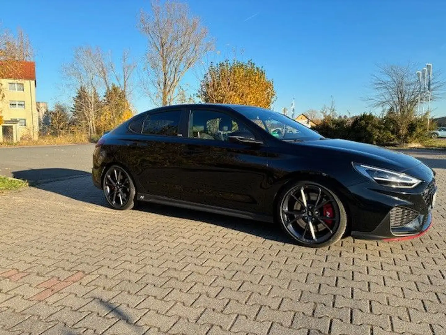 Hyundai i30 Fastback N Performance Schwarz - 2