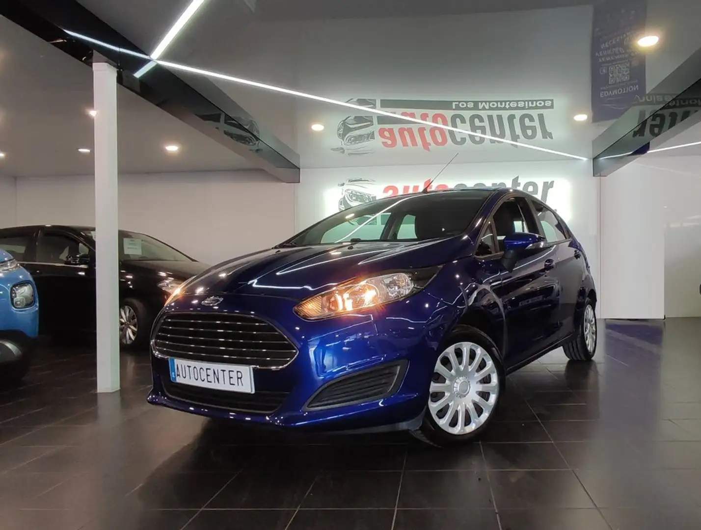 Ford Fiesta 1.25 Duratec 82cv Trend 5p Weiß - 1