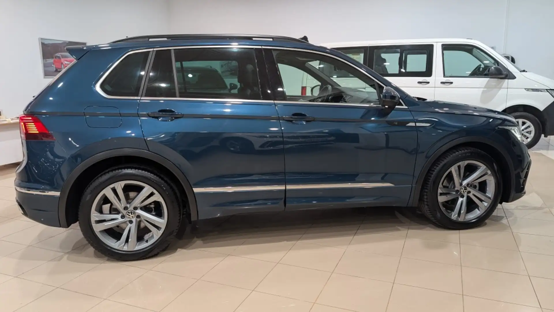 Volkswagen Tiguan 2.0TDI R-Line DSG 110kW Bleu - 2