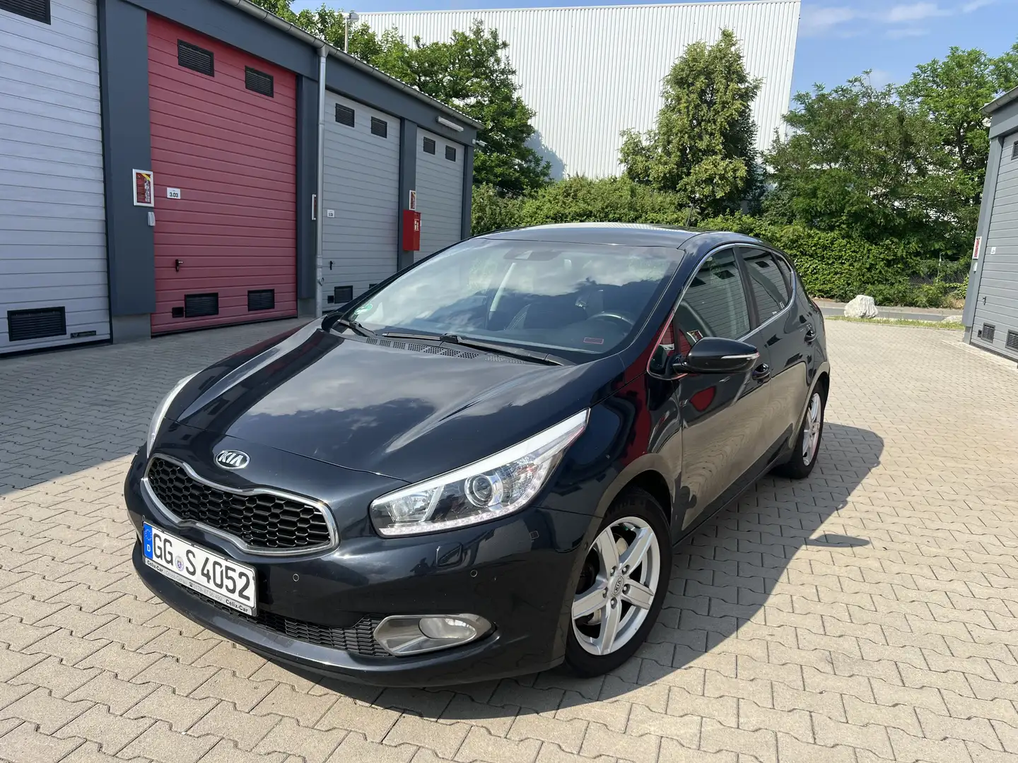 Kia Ceed / cee'd Spirit/Kamera/Navi/Sitzheizung/Tempomat Černá - 1