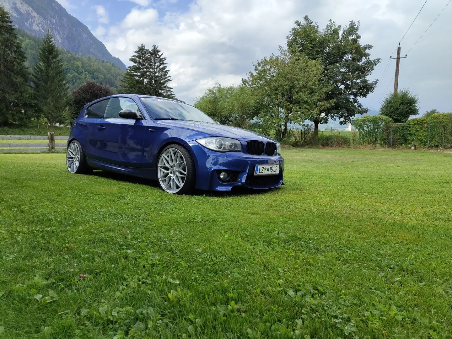 BMW 120 120d Blau - 1