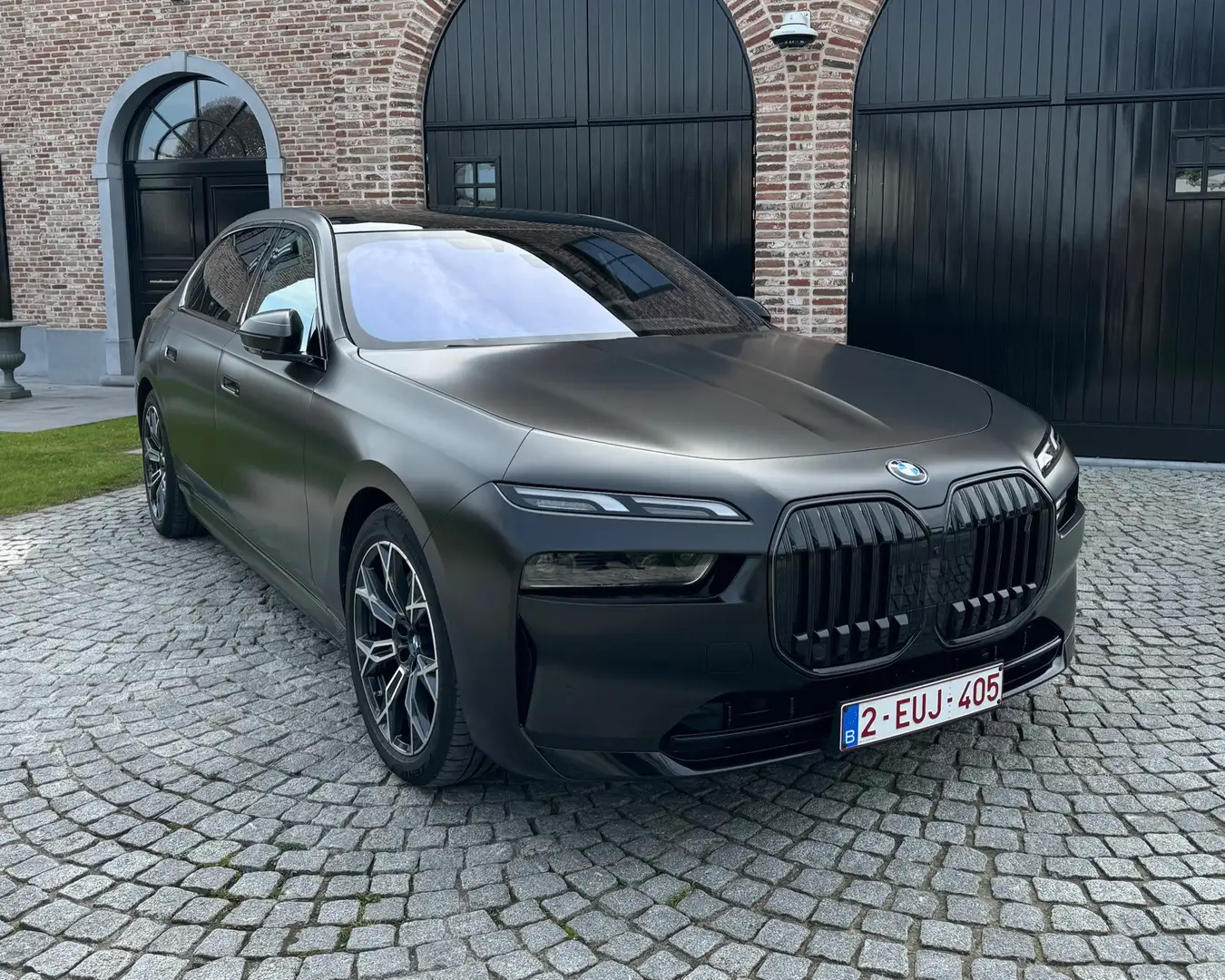 BMW i7 BTW INCLUSIEF Noir - 1