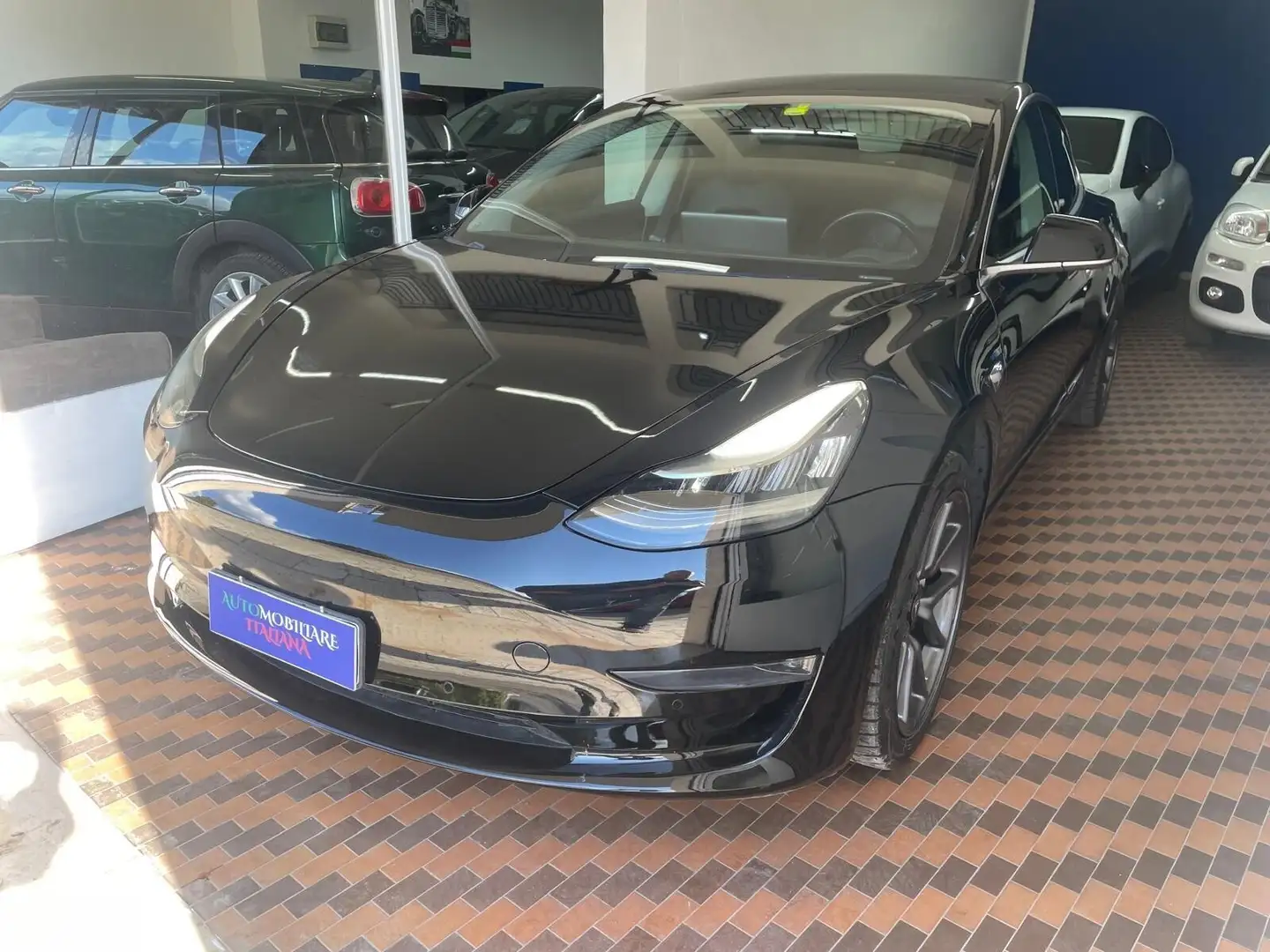 Tesla Model 3 Model 3 Standard RWD Plus Zwart - 2