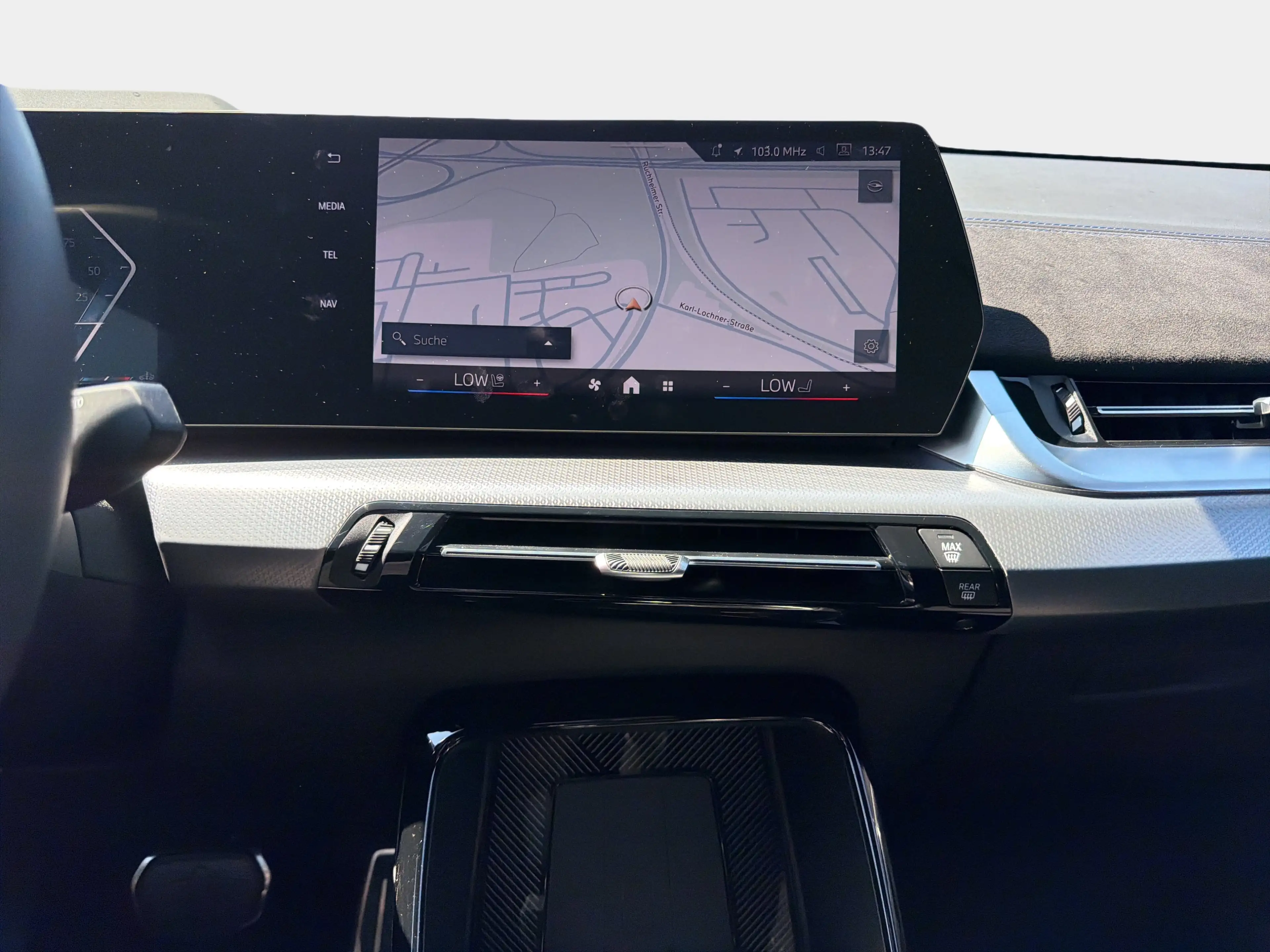 BMW X2 sDrive20i — photo 15