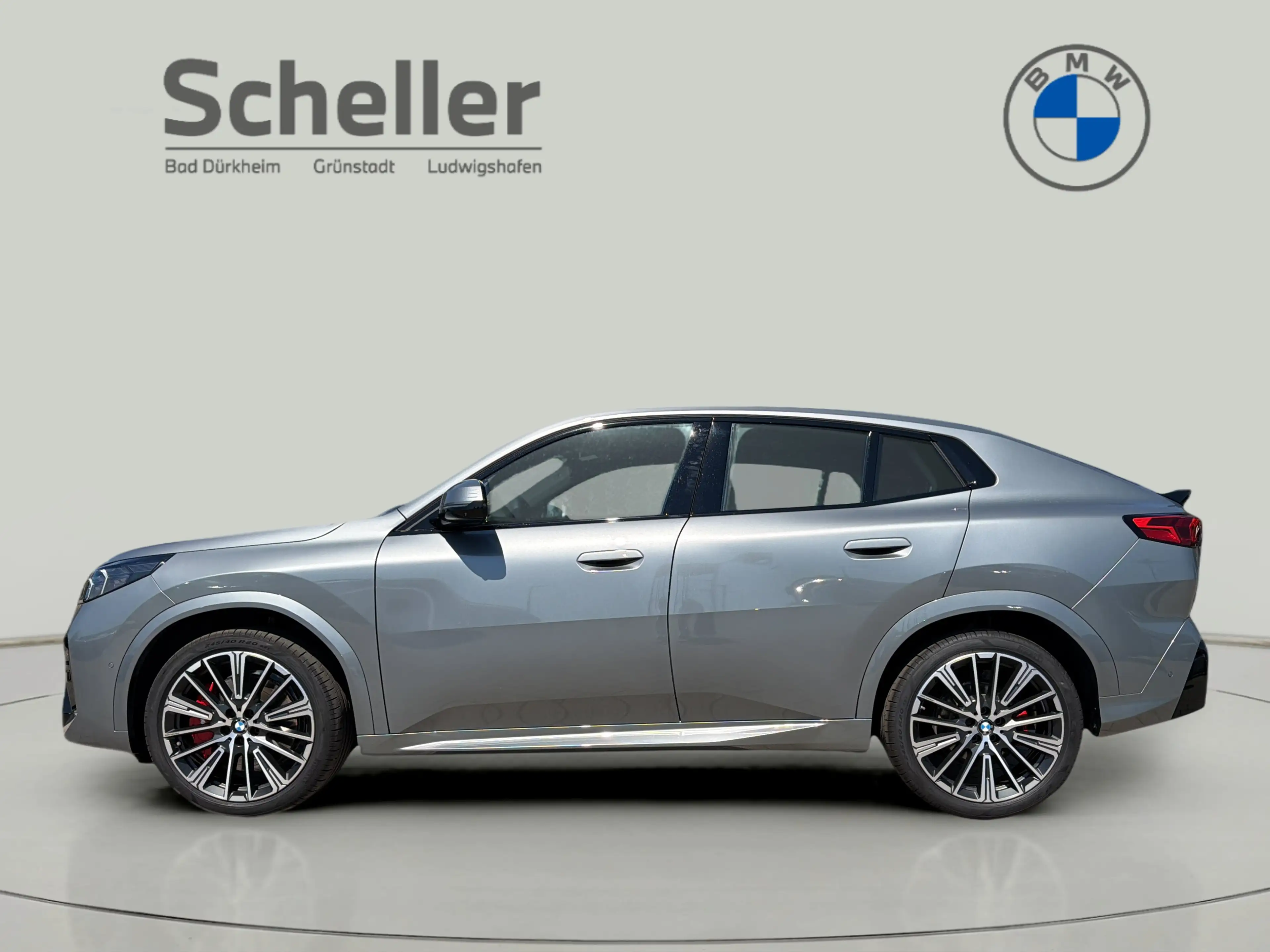 BMW X2 sDrive20i — photo 4