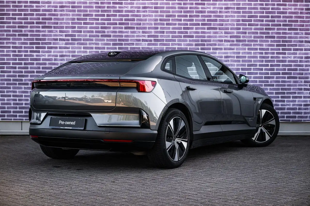 Polestar 4 2024
