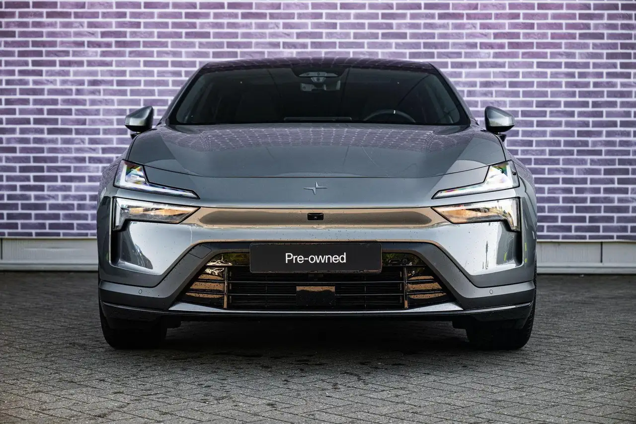 Polestar 4 2024