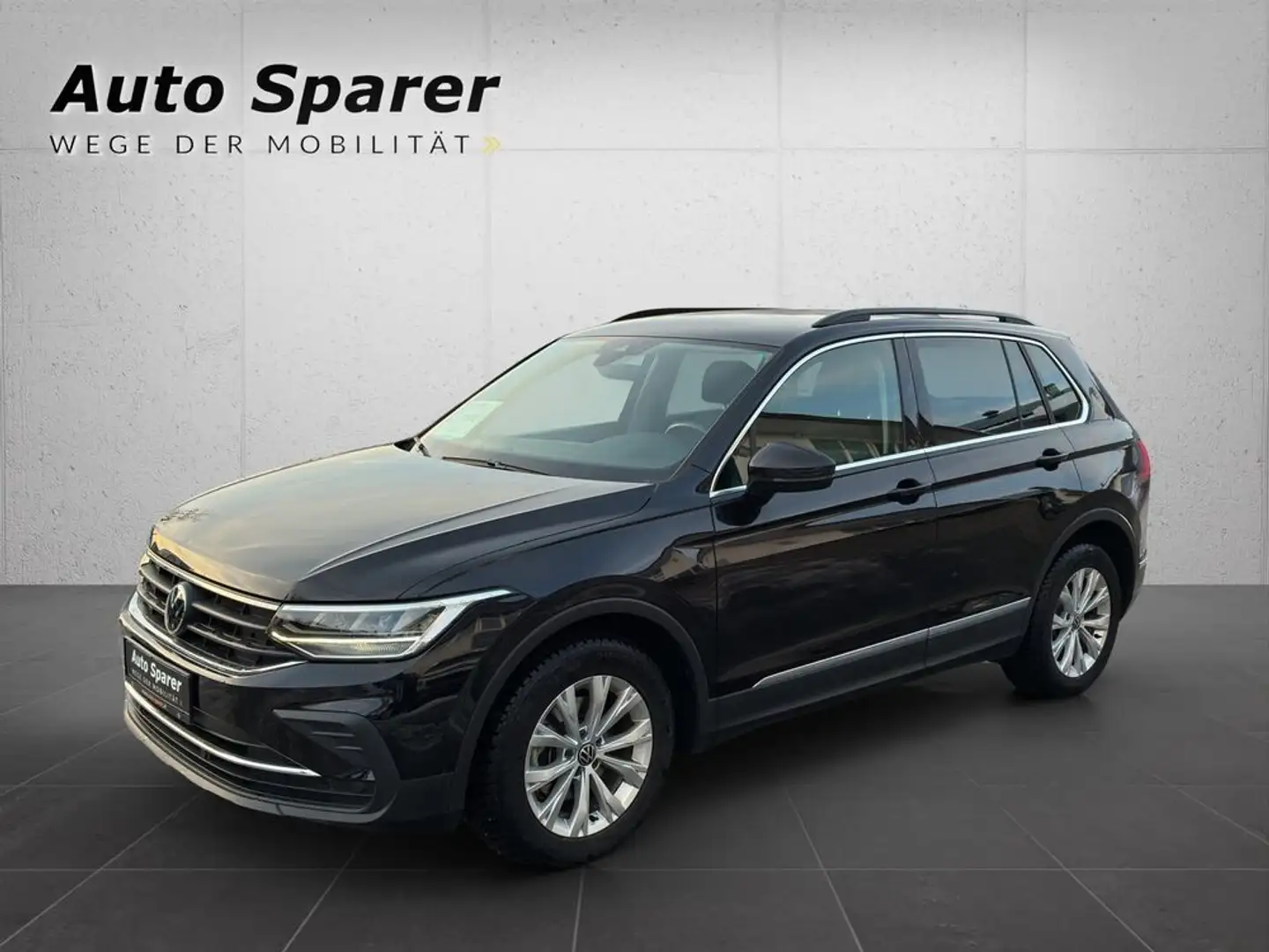 Volkswagen Tiguan 2,0 TDI Life DSG Schwarz - 1