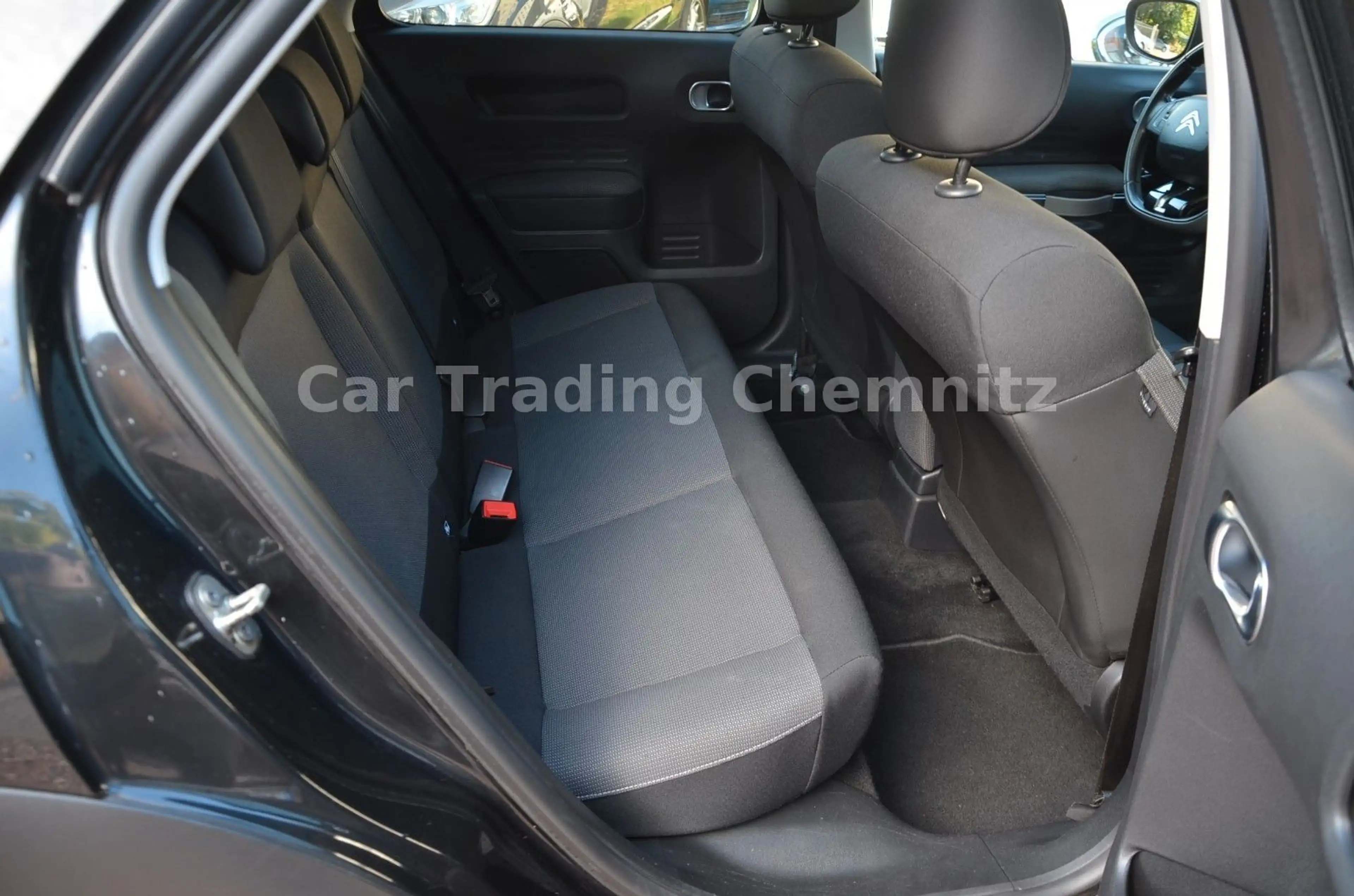 Citroen C4 Cactus Shine Automatik Navi Tüv neu — photo 13