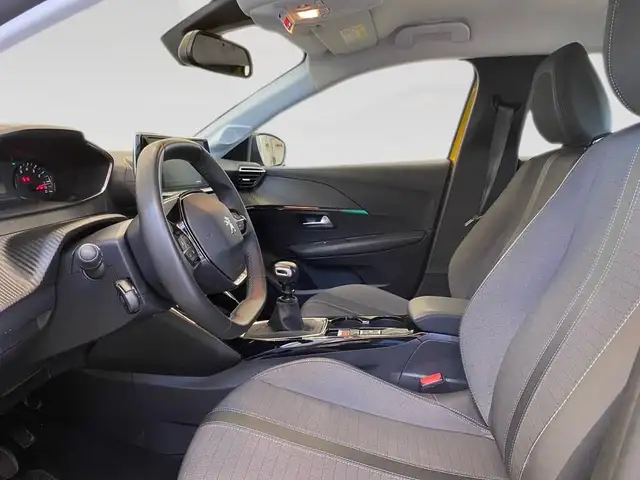 Peugeot 208 view 7