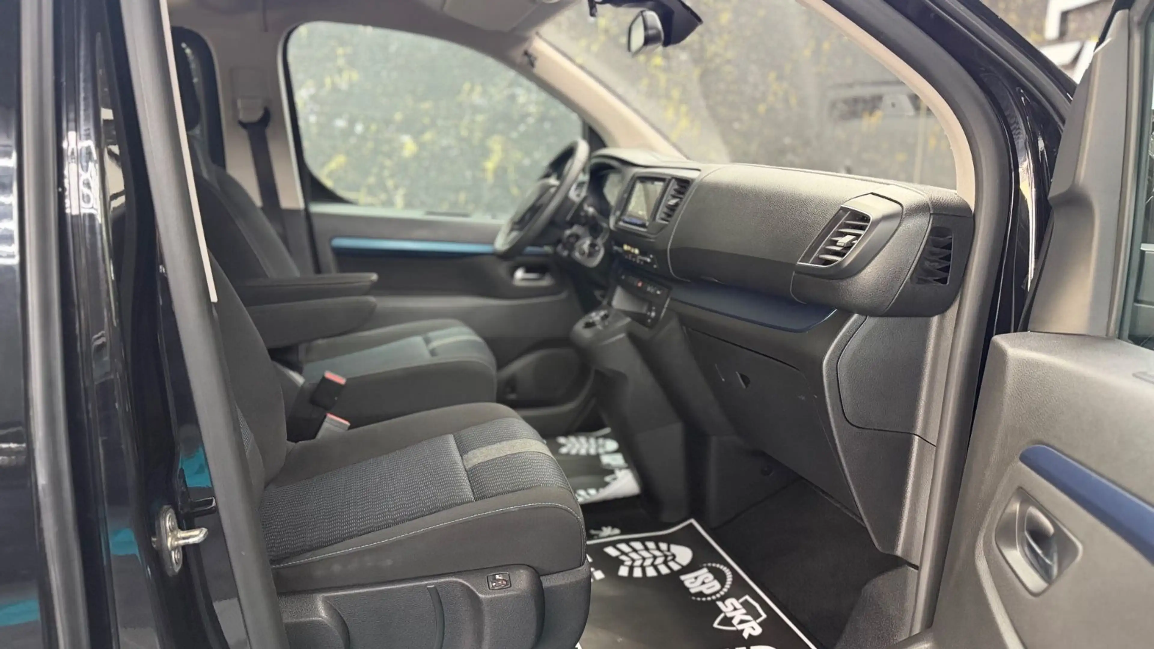 Peugeot Traveller Active L2/SHZ/6-8SITZ/1HND — photo 11