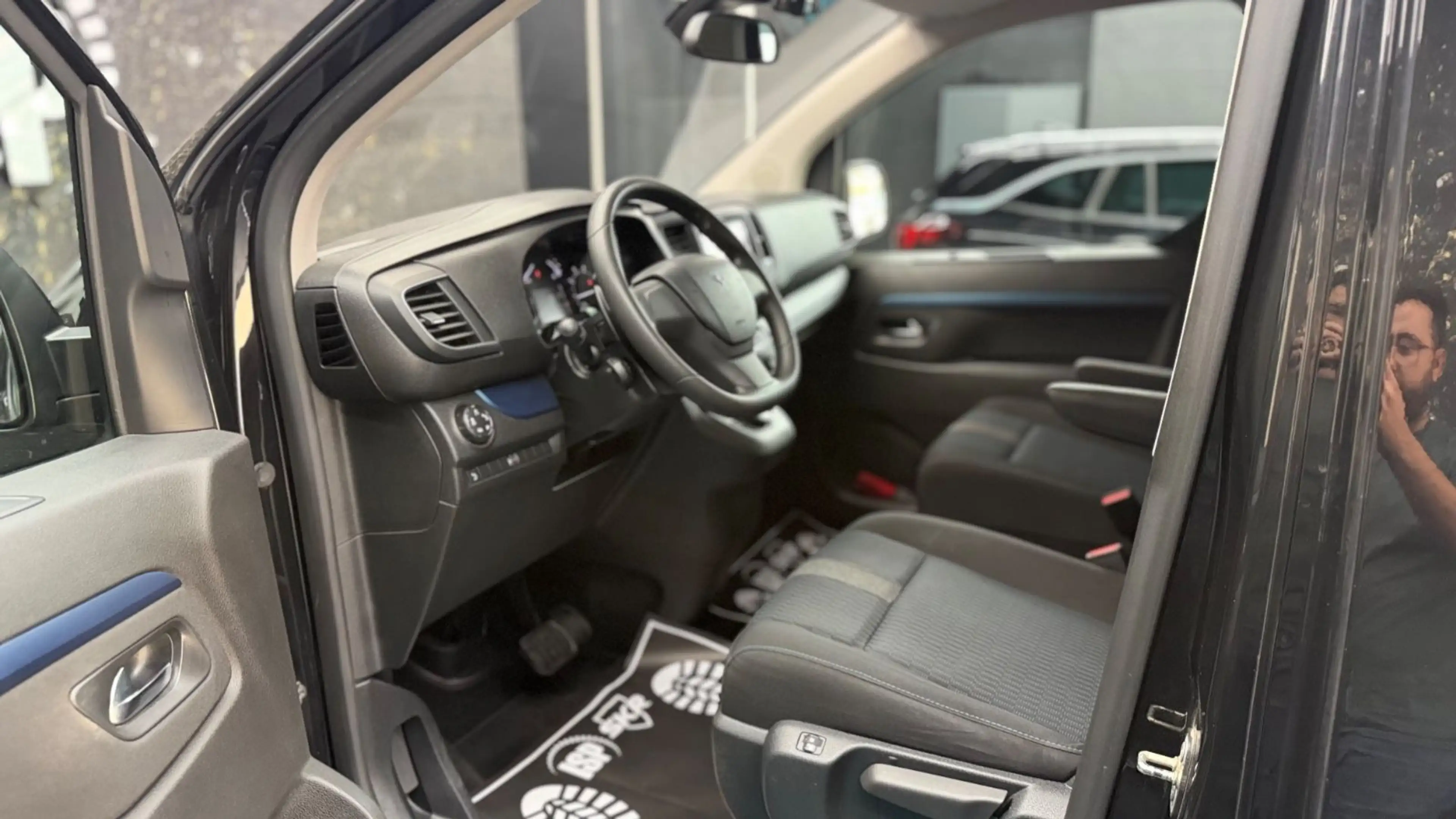 Peugeot Traveller Active L2/SHZ/6-8SITZ/1HND — photo 9