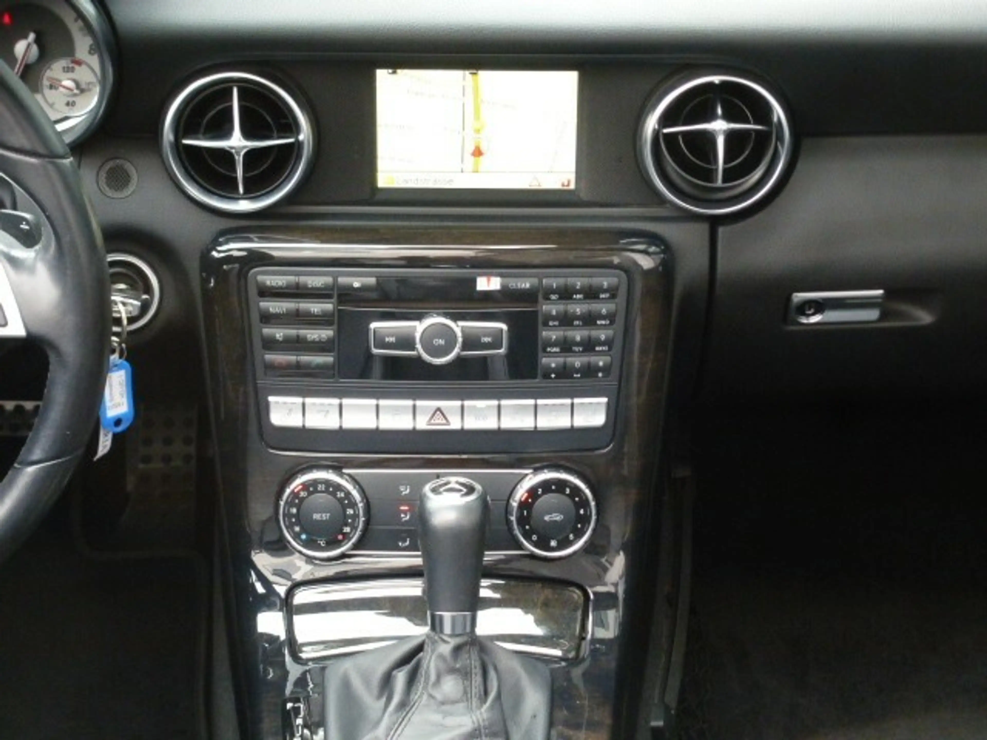 Mercedes-Benz SLK 200 BE AUTOMATIK LEDER KLIMA AIRSCARF 1.HD — photo 8