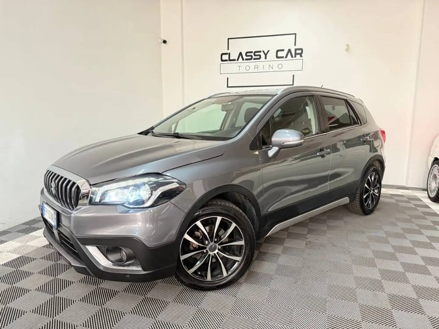 Suzuki SX4 S-Cross 1.0 boosterjet Cool s&s 2wd Gris - 1