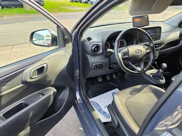 Hyundai I10 view 8