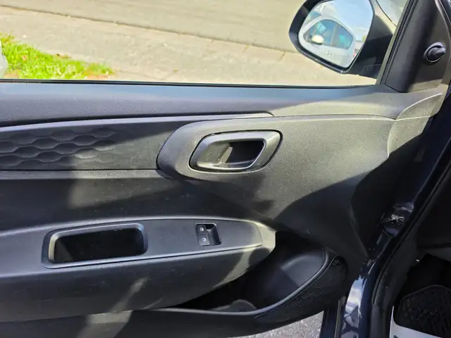 Hyundai I10 view 9