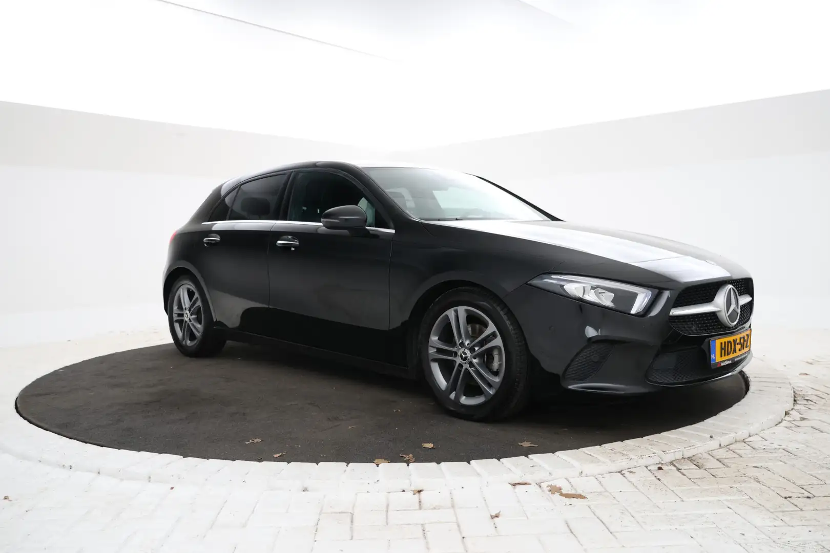 Mercedes-Benz A 180 d Premium Plus Automaat, Half leder, Camera, Navig Nero - 2