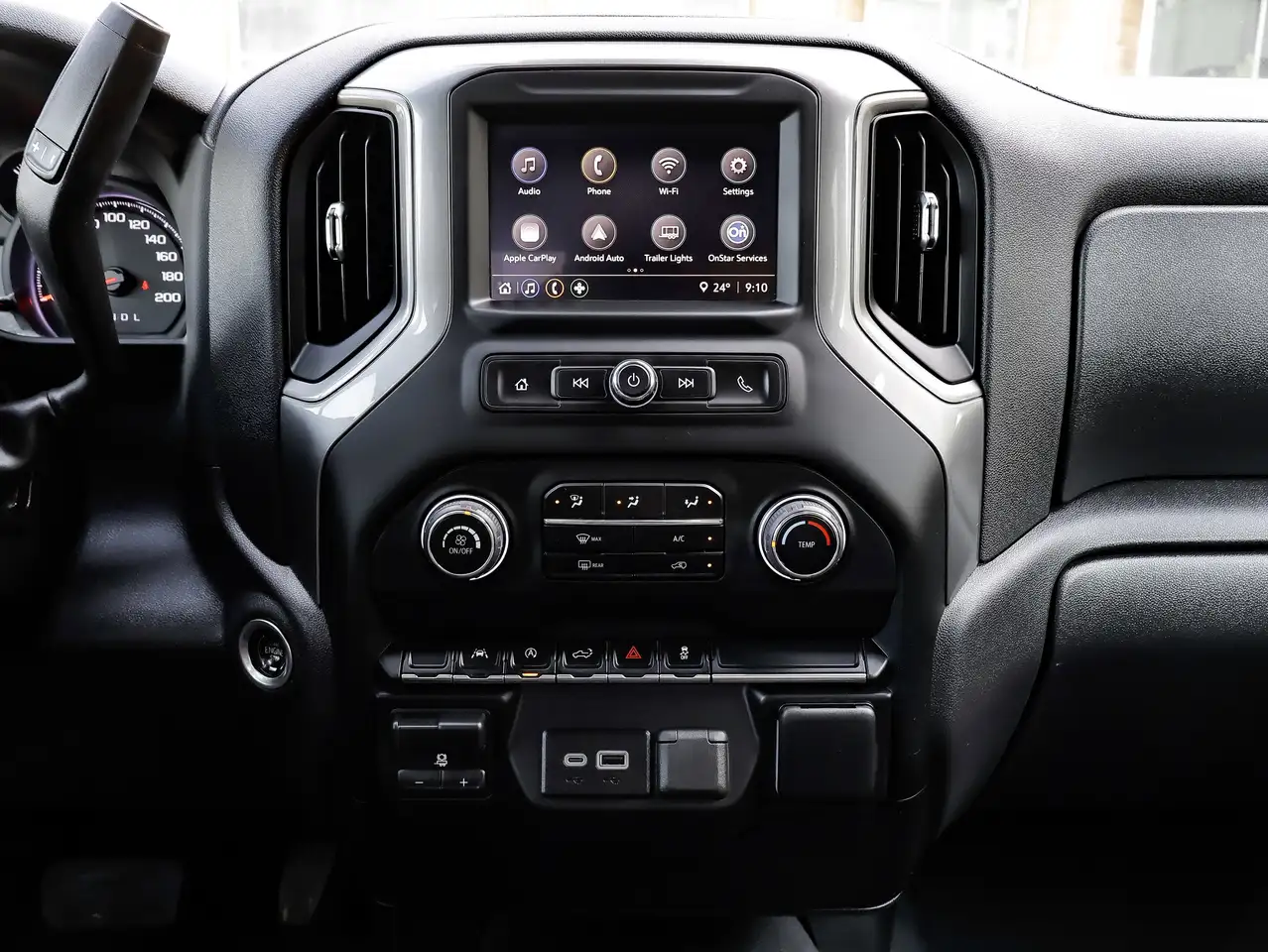 Chevrolet Silverado 1500 снимка Chevrolet Silverado 1500