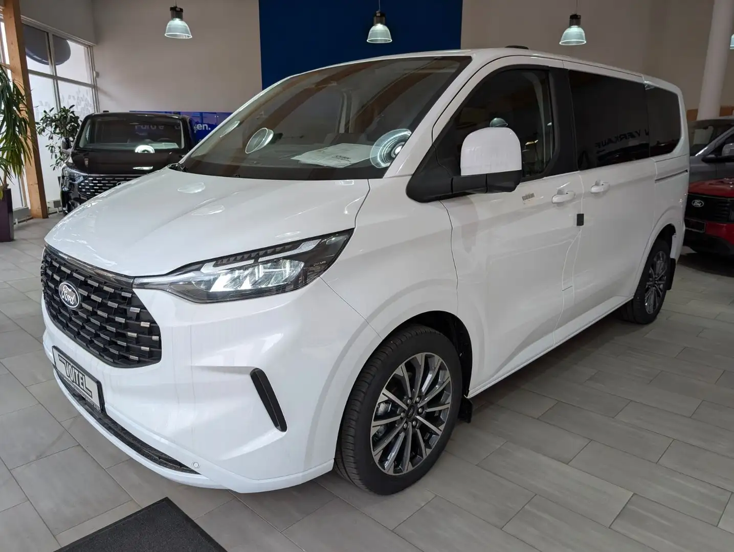 Ford Tourneo Custom Aut L1 Tit X 4WD Standheizung Weiß - 1