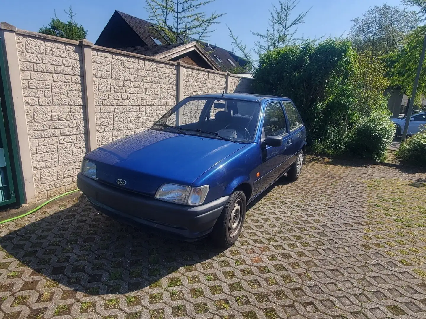 Ford Fiesta Bleu - 1