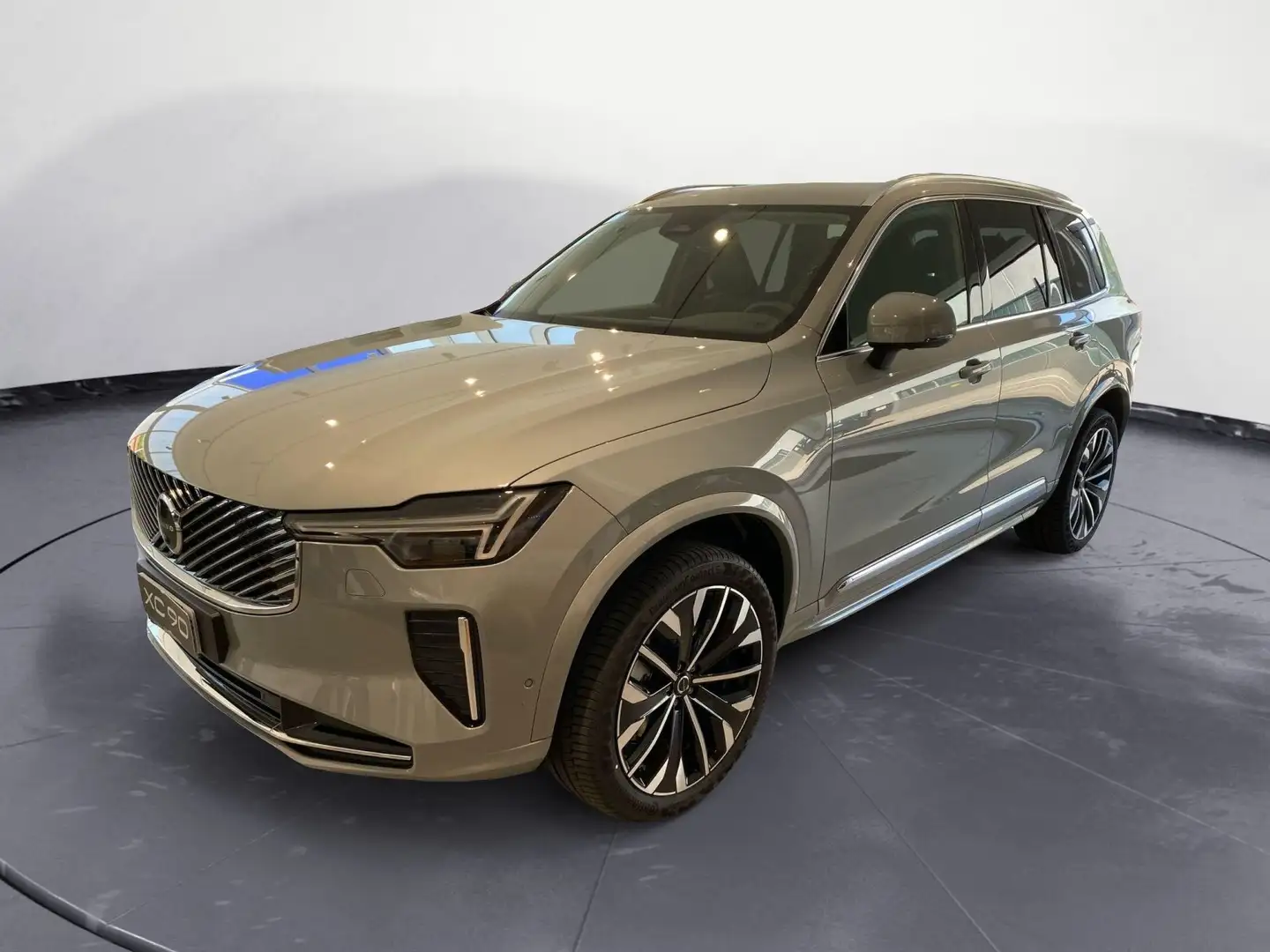 Volvo XC90 B5 AWD automatico 7 posti Plus Bright PRONTA CONS Grau - 1