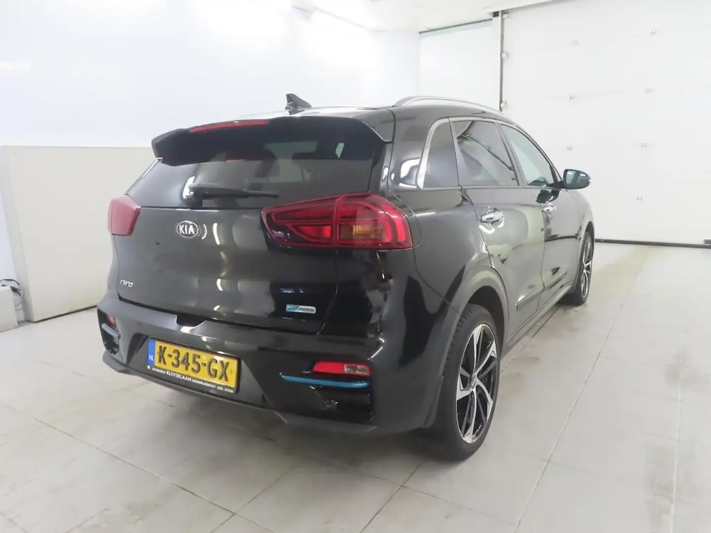 Kia e-Niro ExecutiveLine 3-Fase 64 kWh Zwart - 2