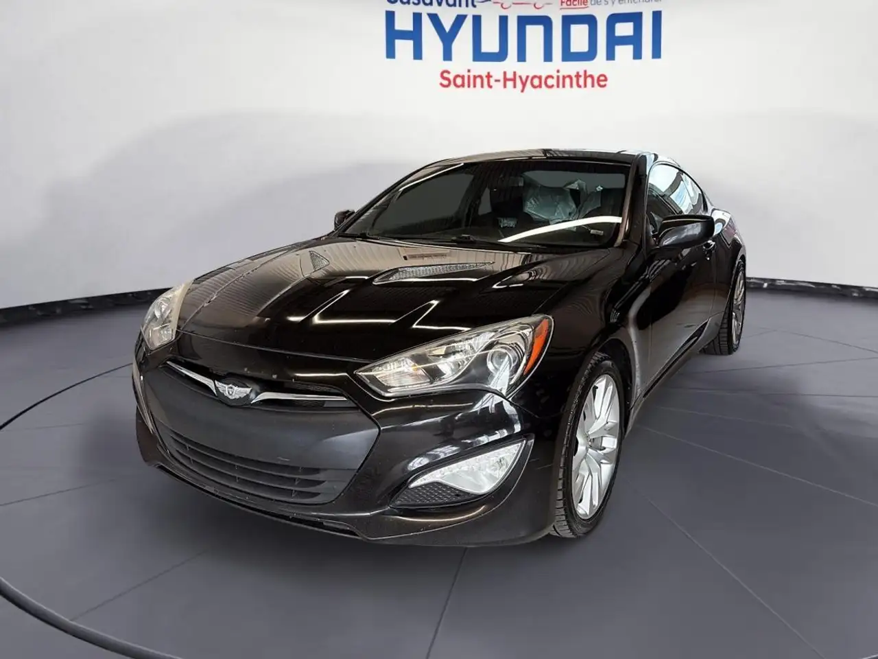 Hyundai Genesis снимка Hyundai Genesis