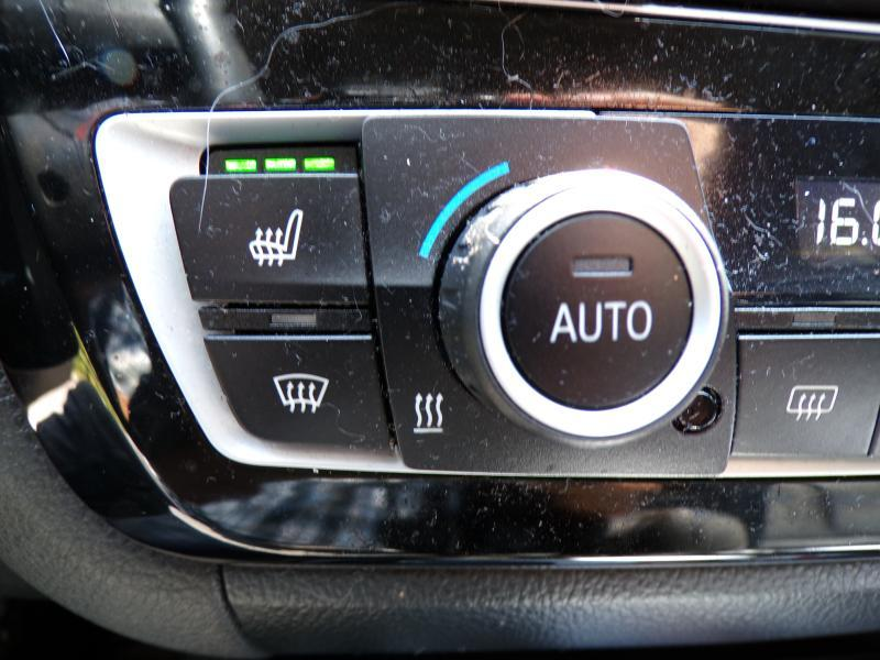 BMW 318 2.0 150cv Automatique gris 08/19 Airco GPS Camera — photo 15