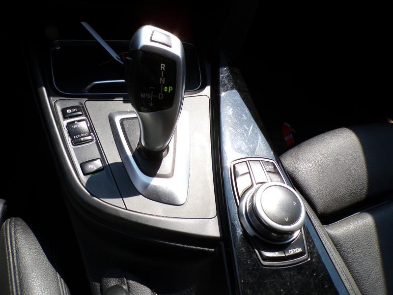 BMW 318 2.0 150cv Automatique gris 08/19 Airco GPS Camera — photo 10