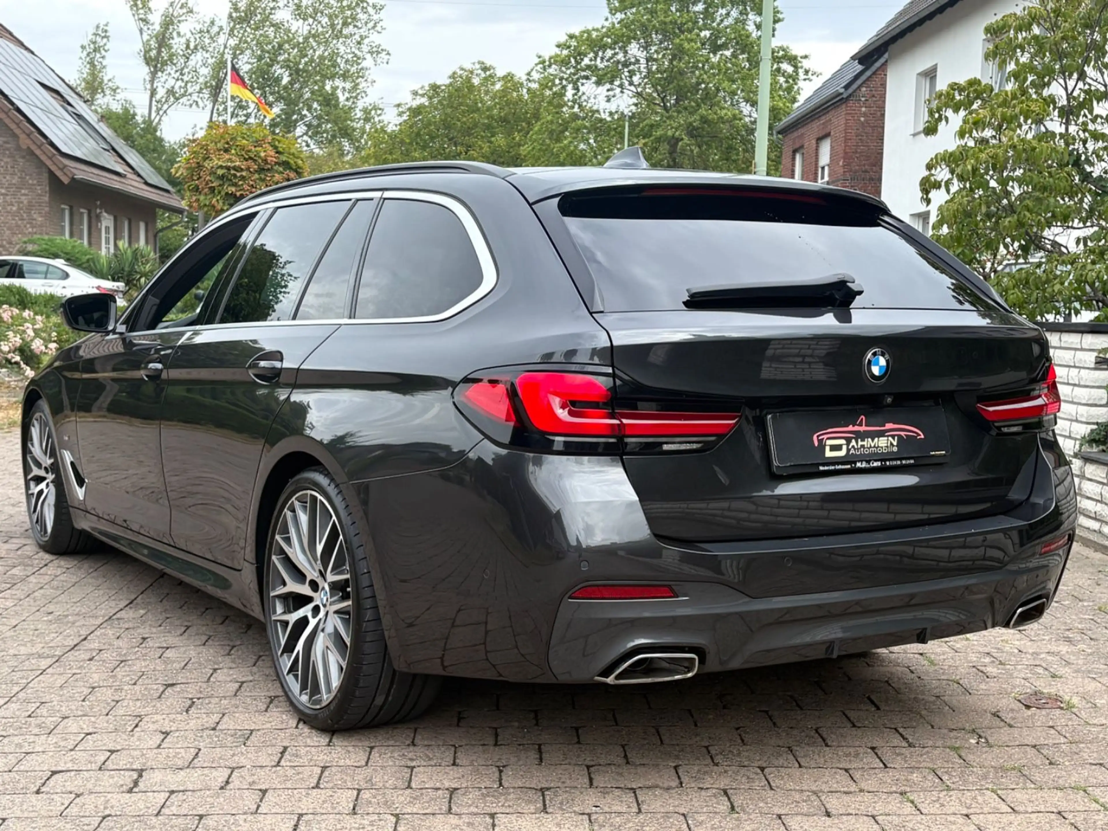 BMW 540 5 Touring 540 d xDrive M Sport/PANO/2 HAND/. — photo 4