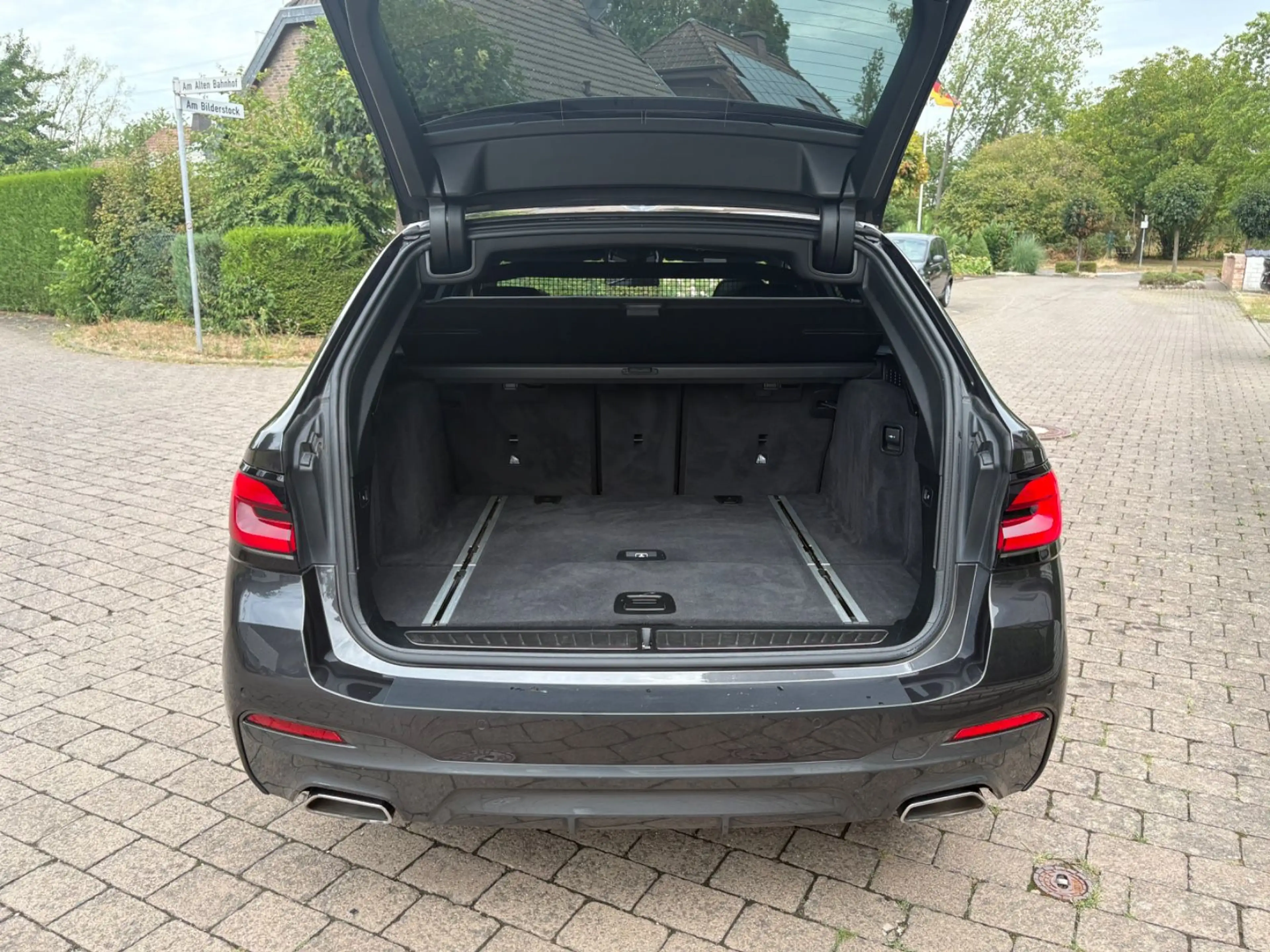 BMW 540 5 Touring 540 d xDrive M Sport/PANO/2 HAND/. — photo 15