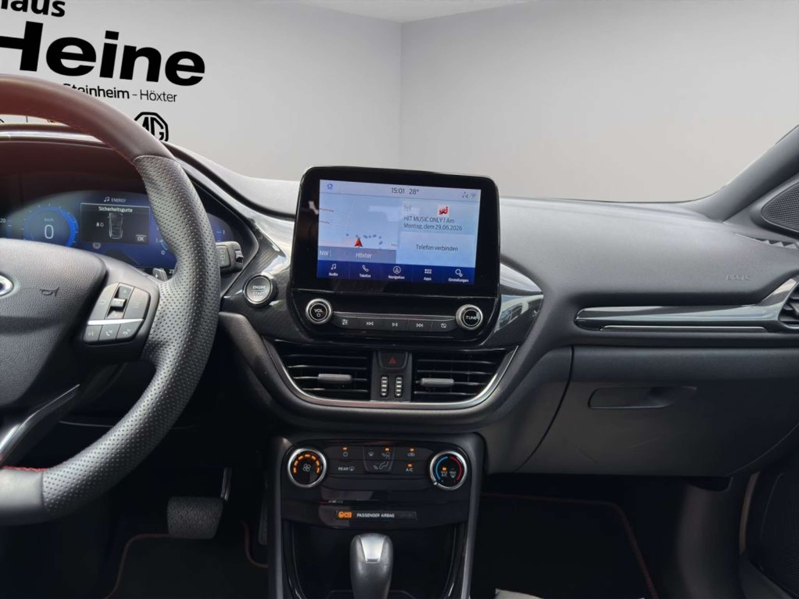Fahrzeugabbildung Ford Puma 1.0 EcoBoost Hybrid Aut. ST-LINE - mit KI generiert/bearbeitet
