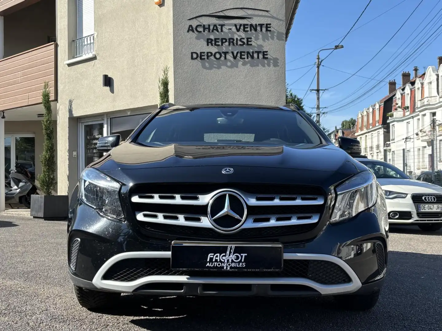 Mercedes-Benz G GLA 200 d - BV 7G-DCT  - BM X156 Business Executiv Noir - 2