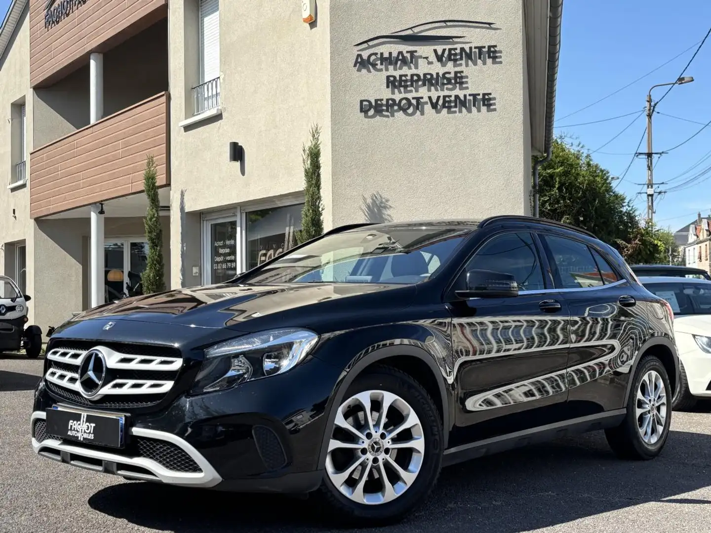 Mercedes-Benz GLA 200 GLA 200 d - BV 7G-DCT  - BM X156 Business Executiv Noir - 1