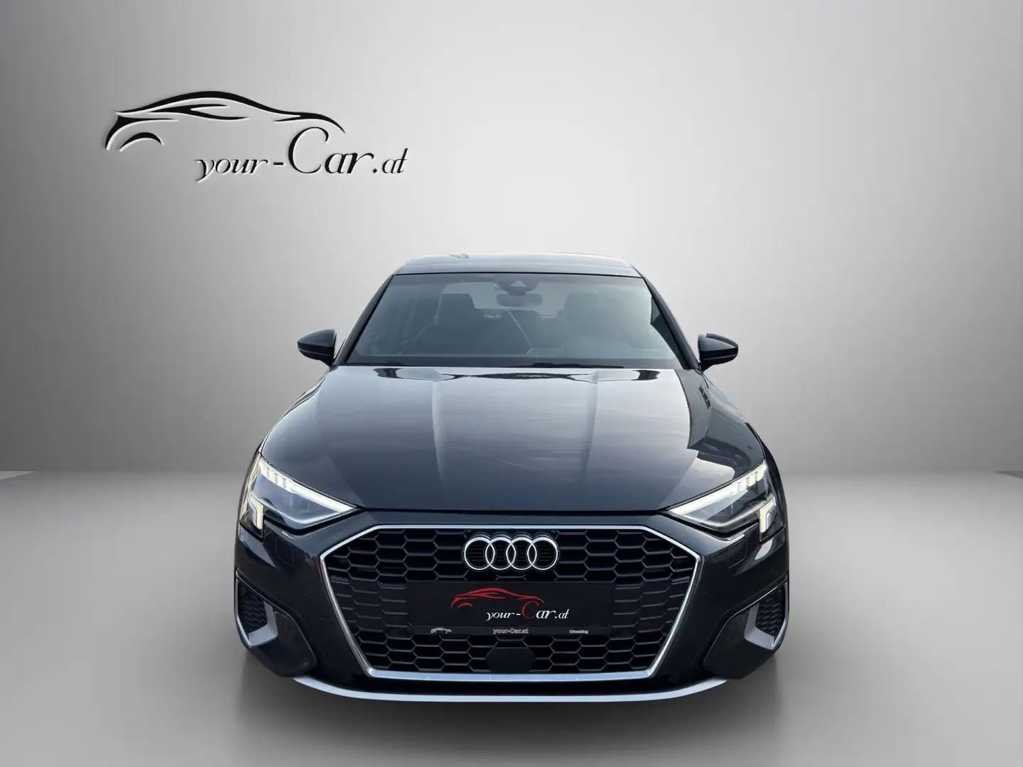 Audi A3 Lim. 30 TFSI advanced S-Tr. *PANO, ACC, LED, AMBI* Grau - 2