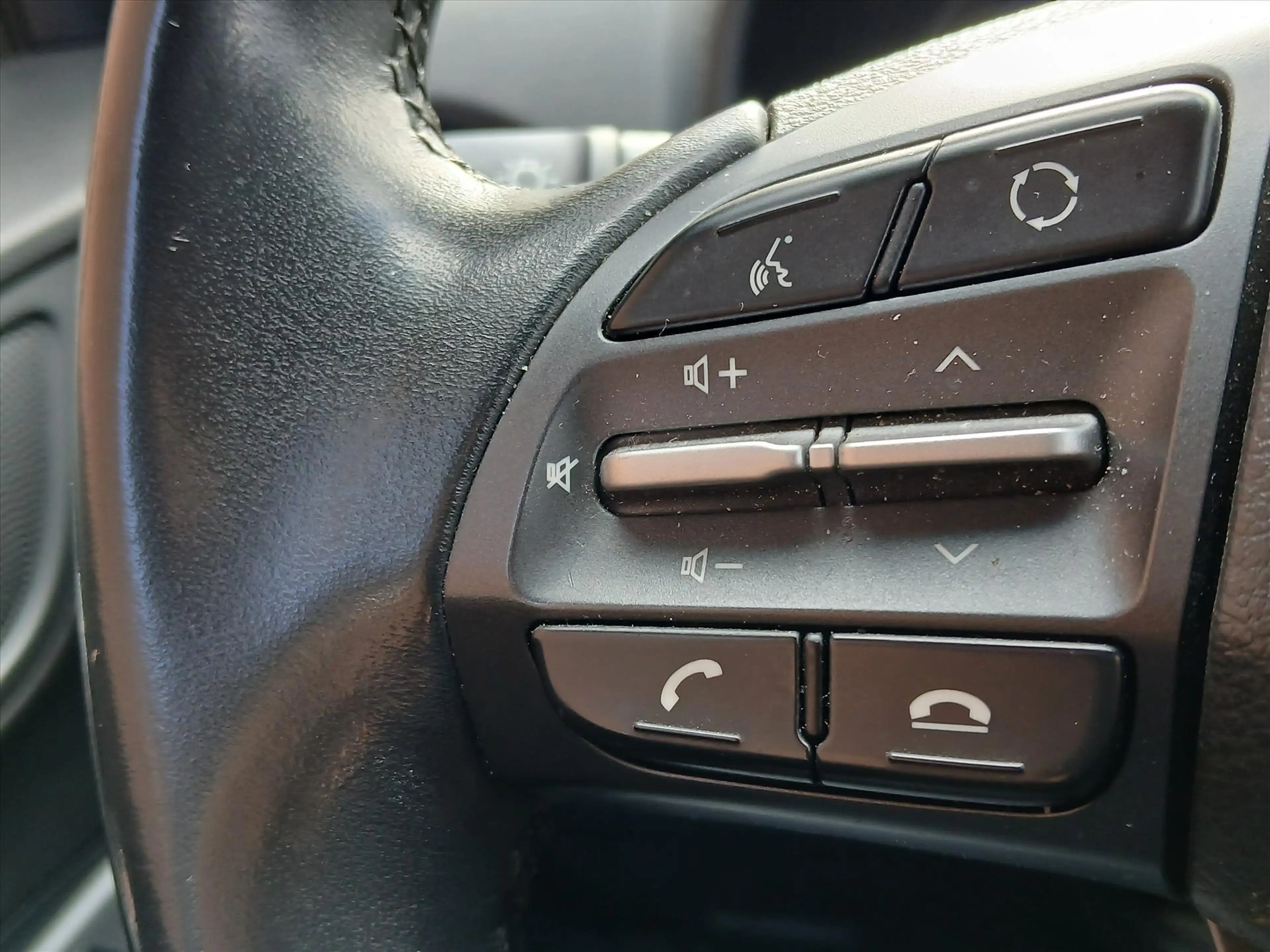 Hyundai KONA 1.0 T-GDI 120pk Comfort I Navi by App I Camera ach — photo 10