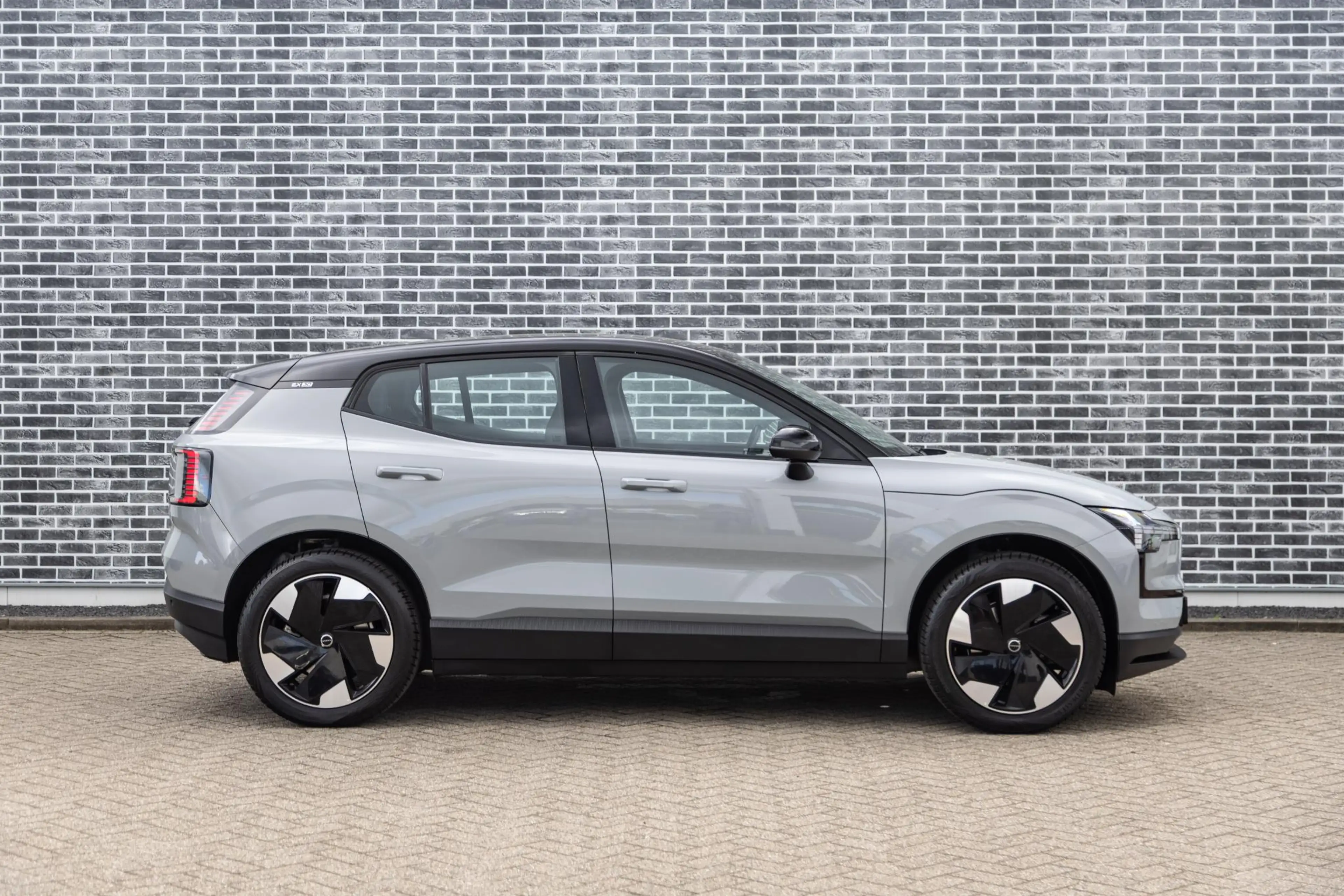 Volvo EX30 Single Motor Extended Range Plus 69 kWh | Stoel en — photo 10