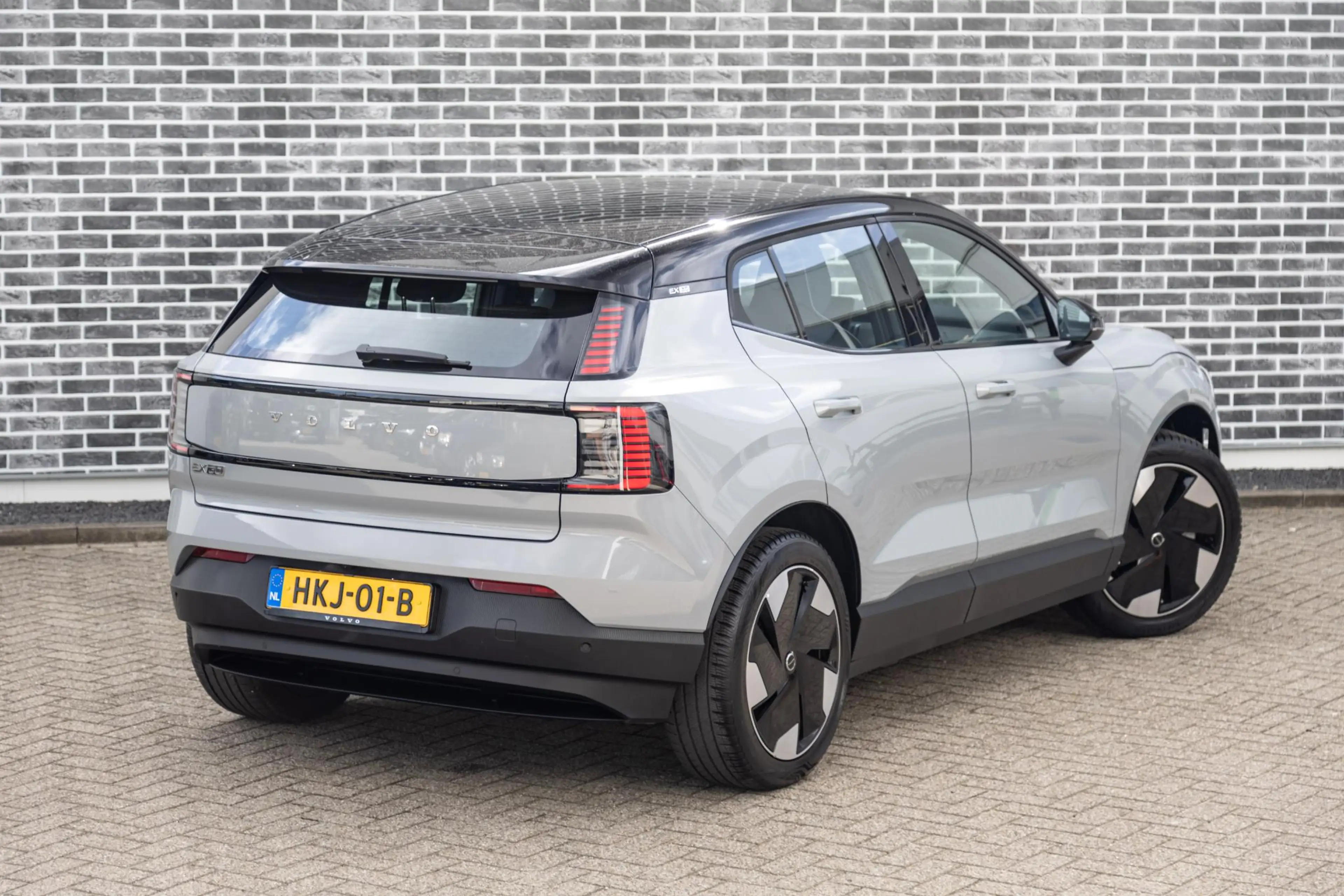 Volvo EX30 Single Motor Extended Range Plus 69 kWh | Stoel en — photo 6