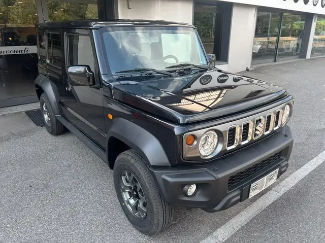 Suzuki Jimny GLX 5-dr 1.5L Gasoline 4WD 4-spd AT