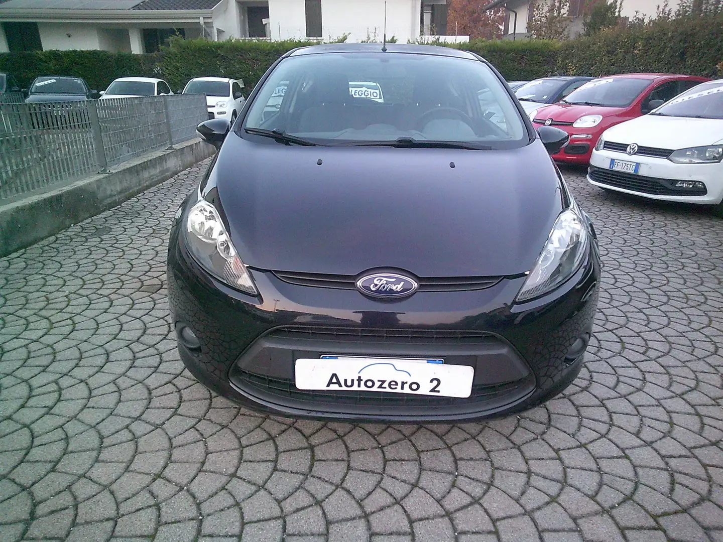 Ford Fiesta Fiesta 3p 1.2 16v + c/esp E5 Zwart - 2