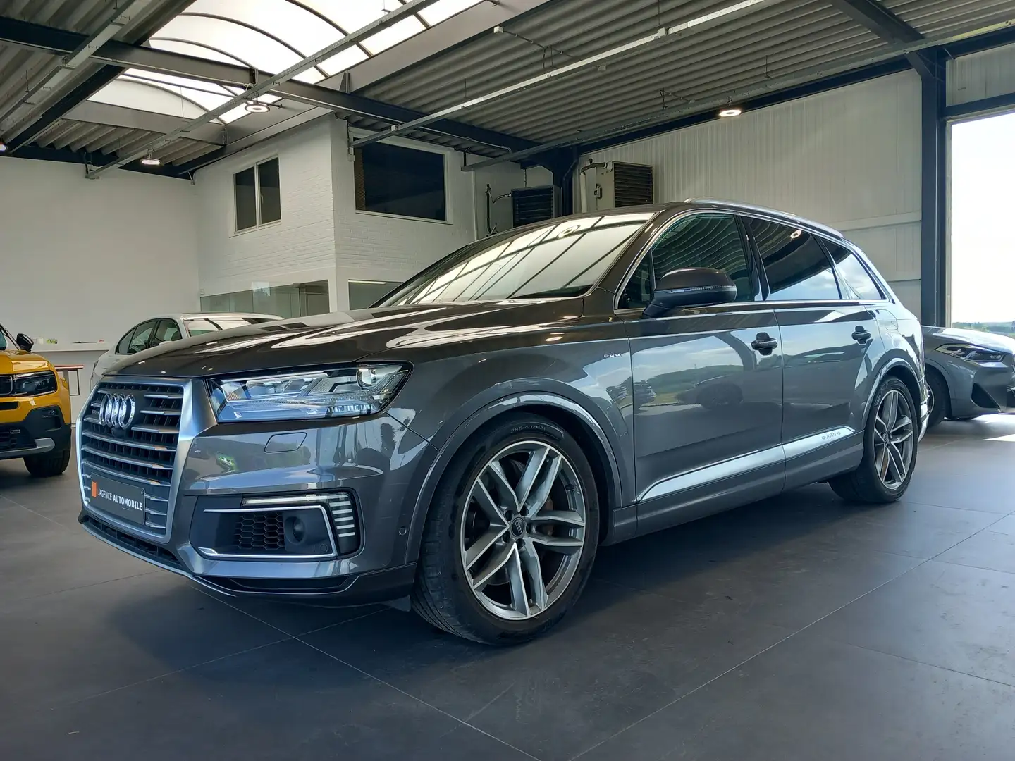 Audi Q7 3.0 TDi V6 Quattro e-tron PHEV -Garantie 12M Grey - 2