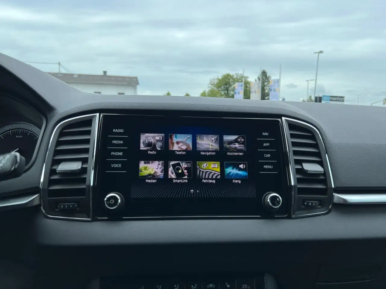 Skoda Karoq 1,0 TSI Clever AHK*LED, миниатюра 19