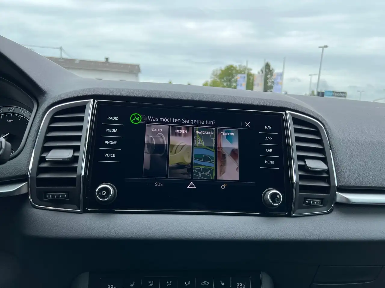 Skoda Karoq 1,0 TSI Clever AHK*LED, миниатюра 24