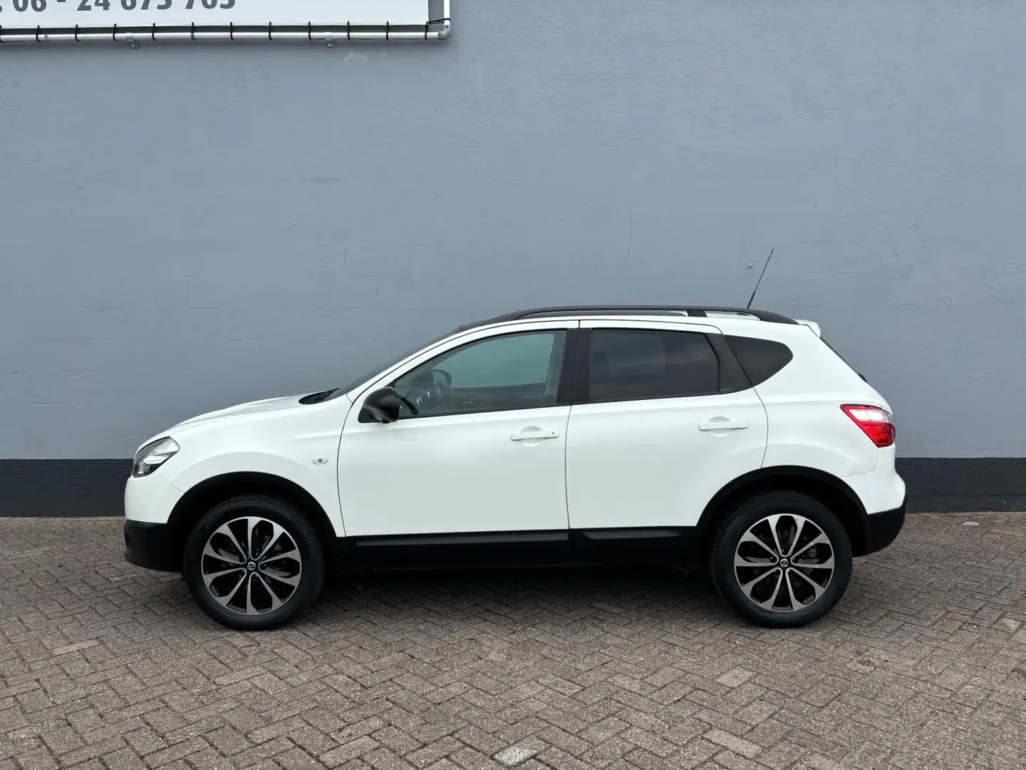 Nissan Qashqai 1.6 360 - Panorama Dak - Navigatie Weiß - 2