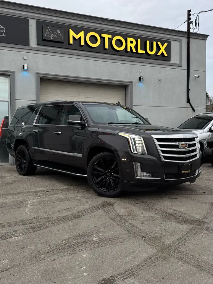 Cadillac Escalade photo Cadillac Escalade