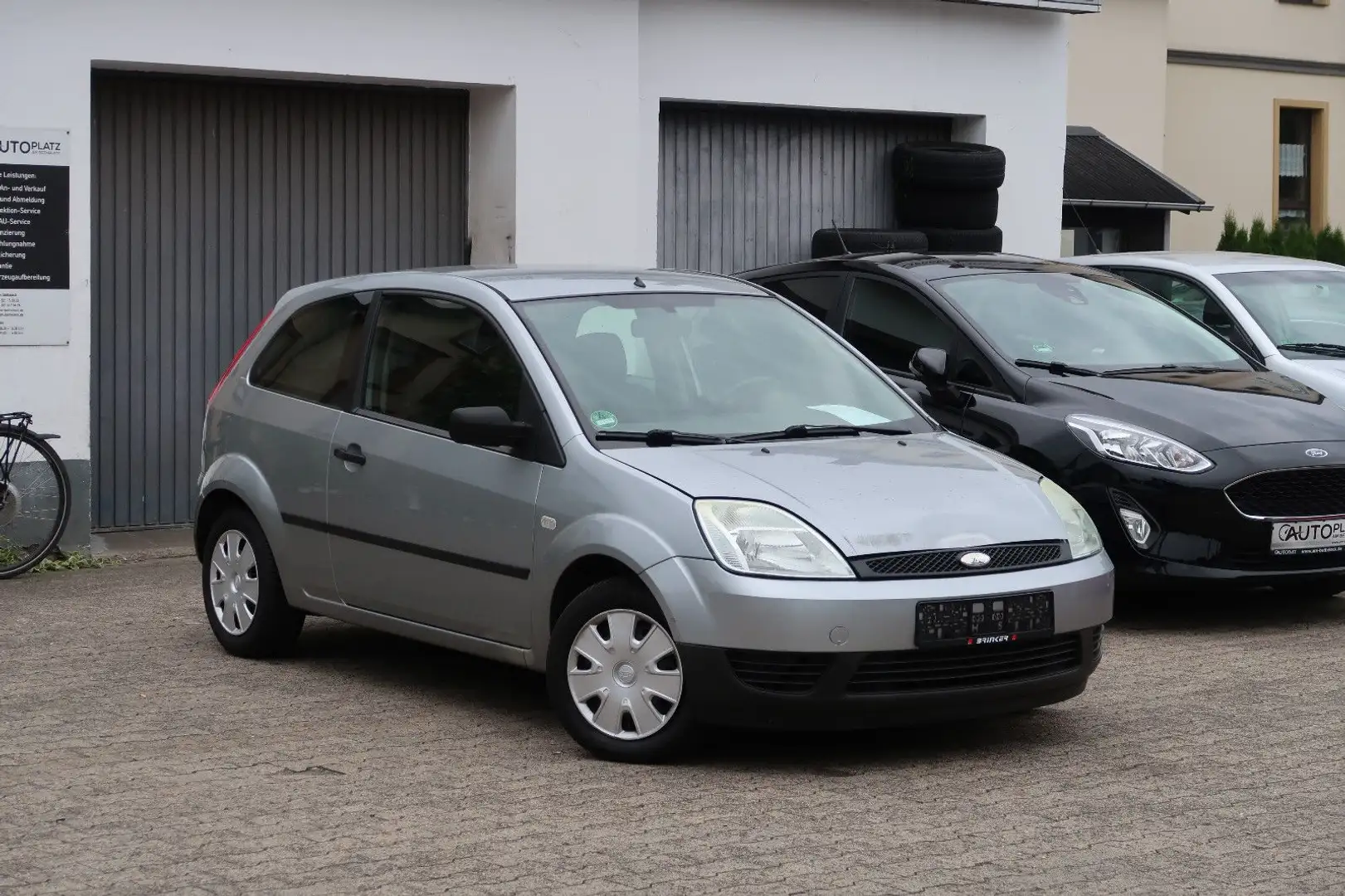 Ford Fiesta 1.3 *KLIMA *SITZHEIZ. TÜV-11.25 Silber - 1